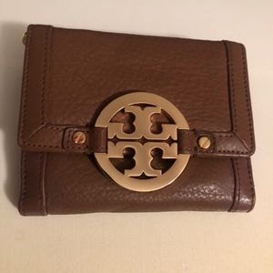 Leather Tory Burch Wallet in Tan
